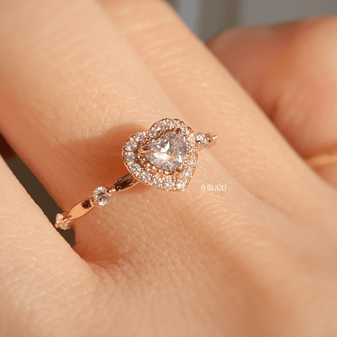 ELEANOR RING・18K CHAMPAGNE GOLD HEART SHAPED DIAMOND RING